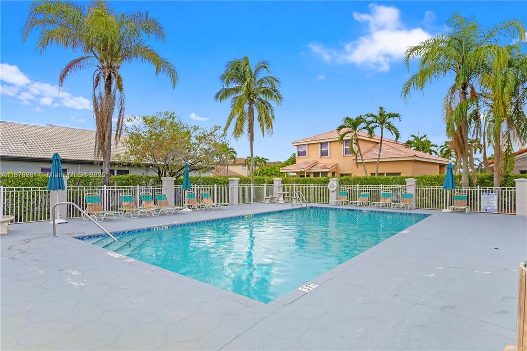 For Sale: $699,000 (4 beds, 2 baths, 1777 Square Feet)