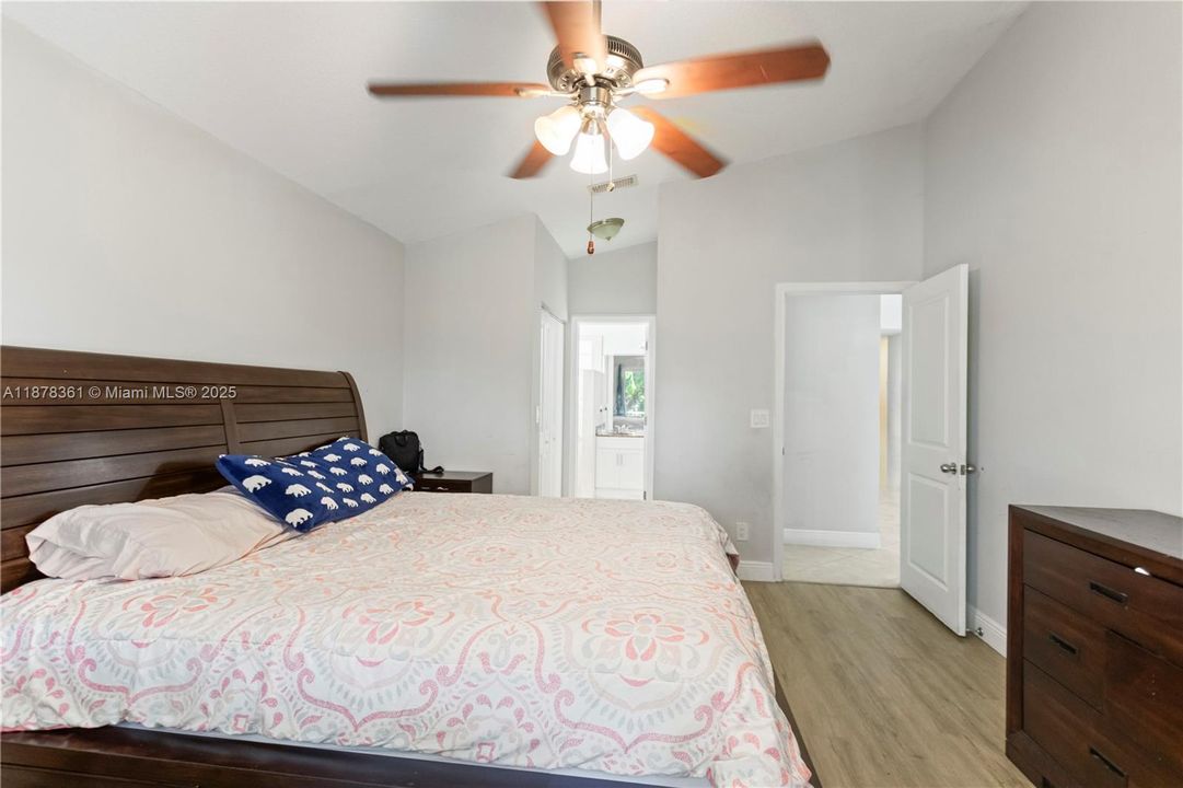 For Sale: $699,000 (4 beds, 2 baths, 1777 Square Feet)