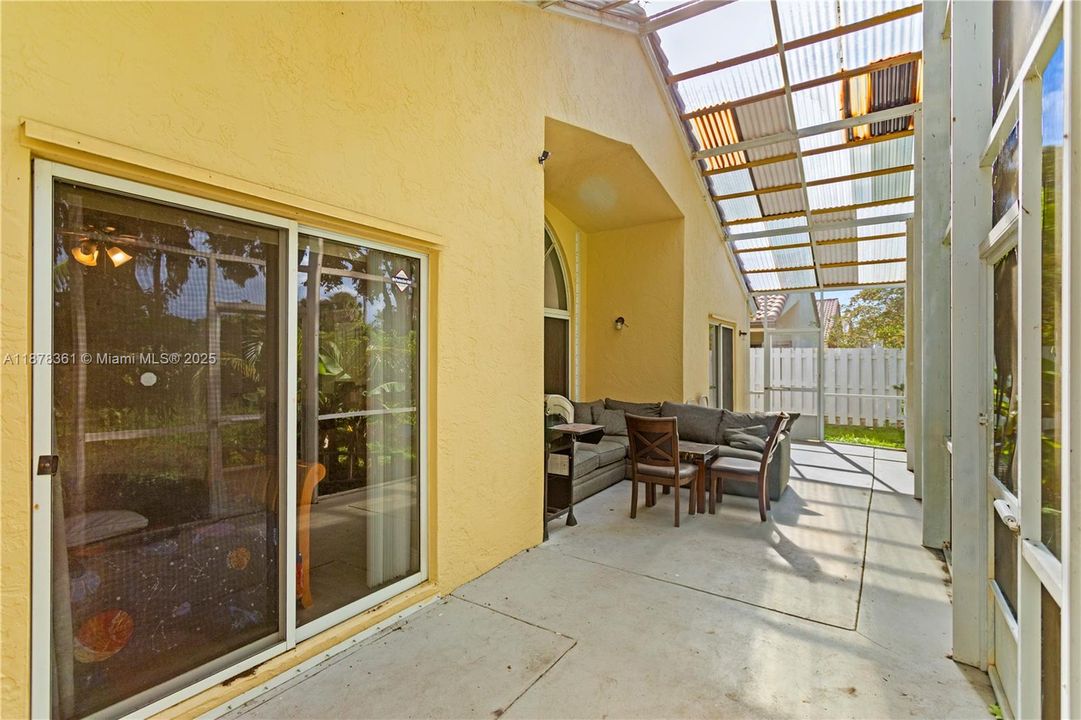 For Sale: $699,000 (4 beds, 2 baths, 1777 Square Feet)