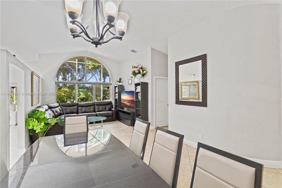 For Sale: $699,000 (4 beds, 2 baths, 1777 Square Feet)