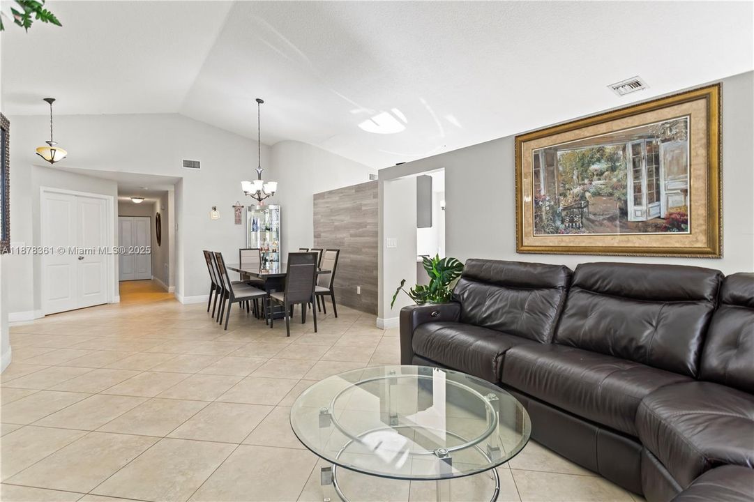 For Sale: $699,000 (4 beds, 2 baths, 1777 Square Feet)