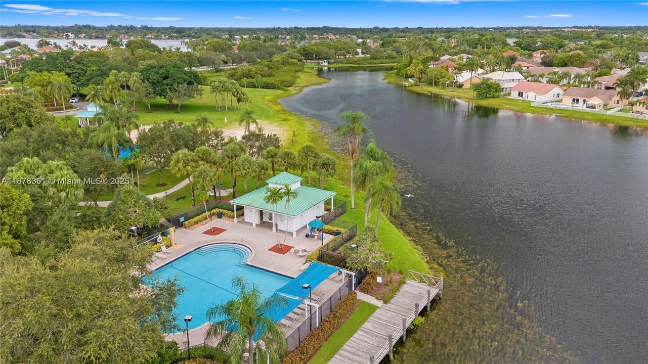 For Sale: $699,000 (4 beds, 2 baths, 1777 Square Feet)