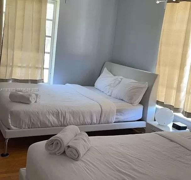 待售: $1,395,000 (5 贝兹, 4 浴室, 3610 平方英尺)