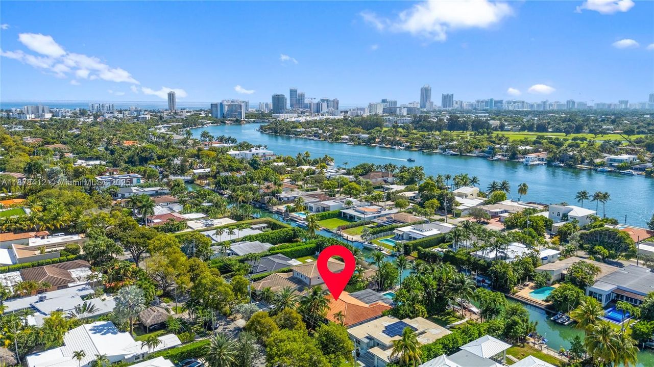 На продажу: $2,790,000 (3 спален, 2 ванн, 2782 Квадратных фут)