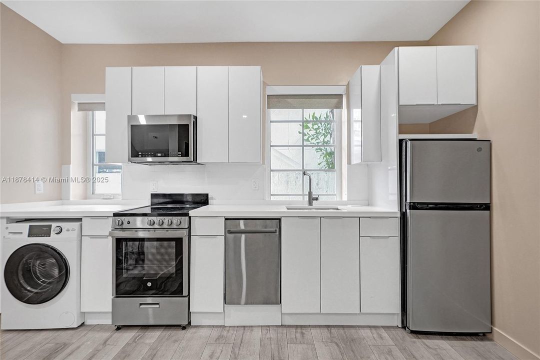 Alaska White Countertops.