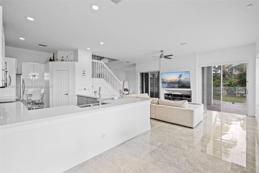 В аренду: $6,500 (4 спален, 3 ванн, 3080 Квадратных фут)