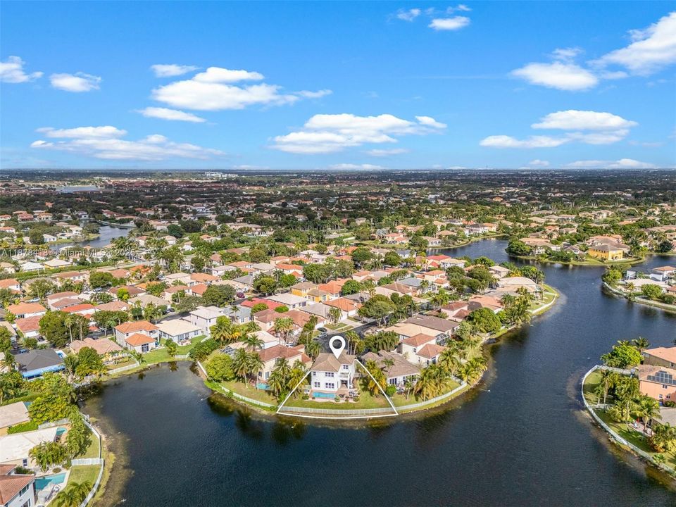 В аренду: $6,500 (4 спален, 3 ванн, 3080 Квадратных фут)