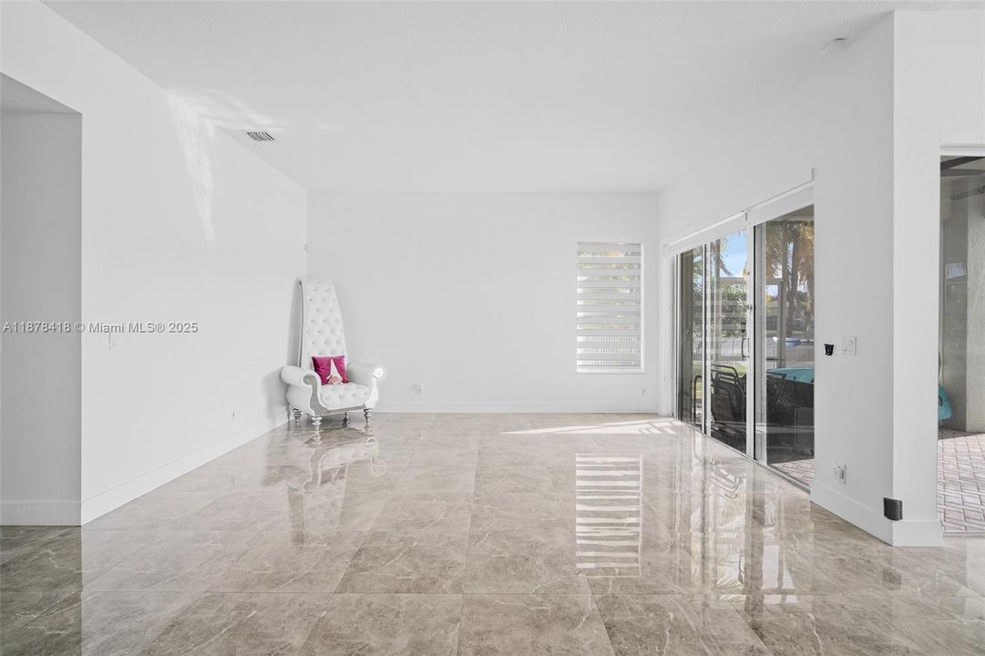 В аренду: $6,500 (4 спален, 3 ванн, 3080 Квадратных фут)