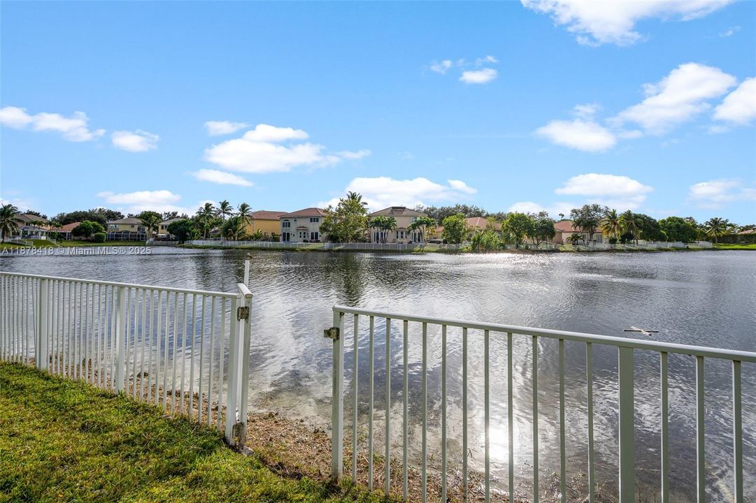 В аренду: $6,500 (4 спален, 3 ванн, 3080 Квадратных фут)