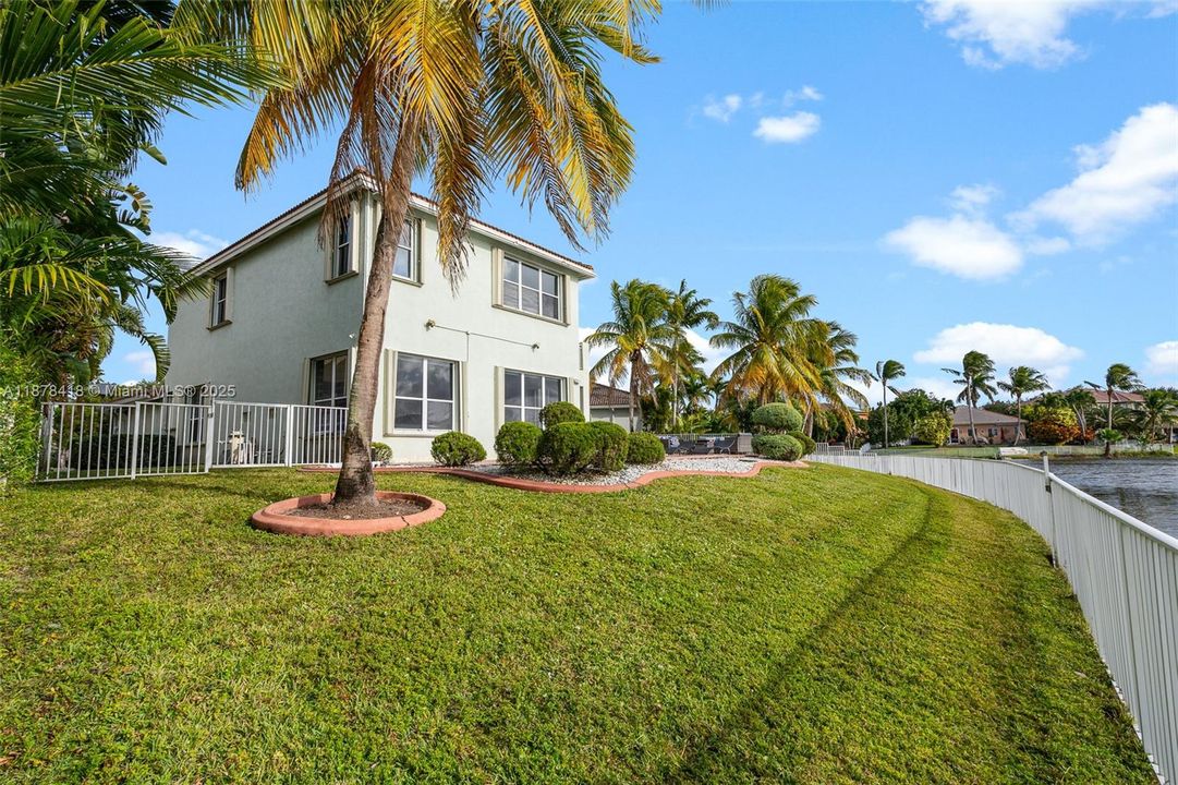 В аренду: $6,500 (4 спален, 3 ванн, 3080 Квадратных фут)