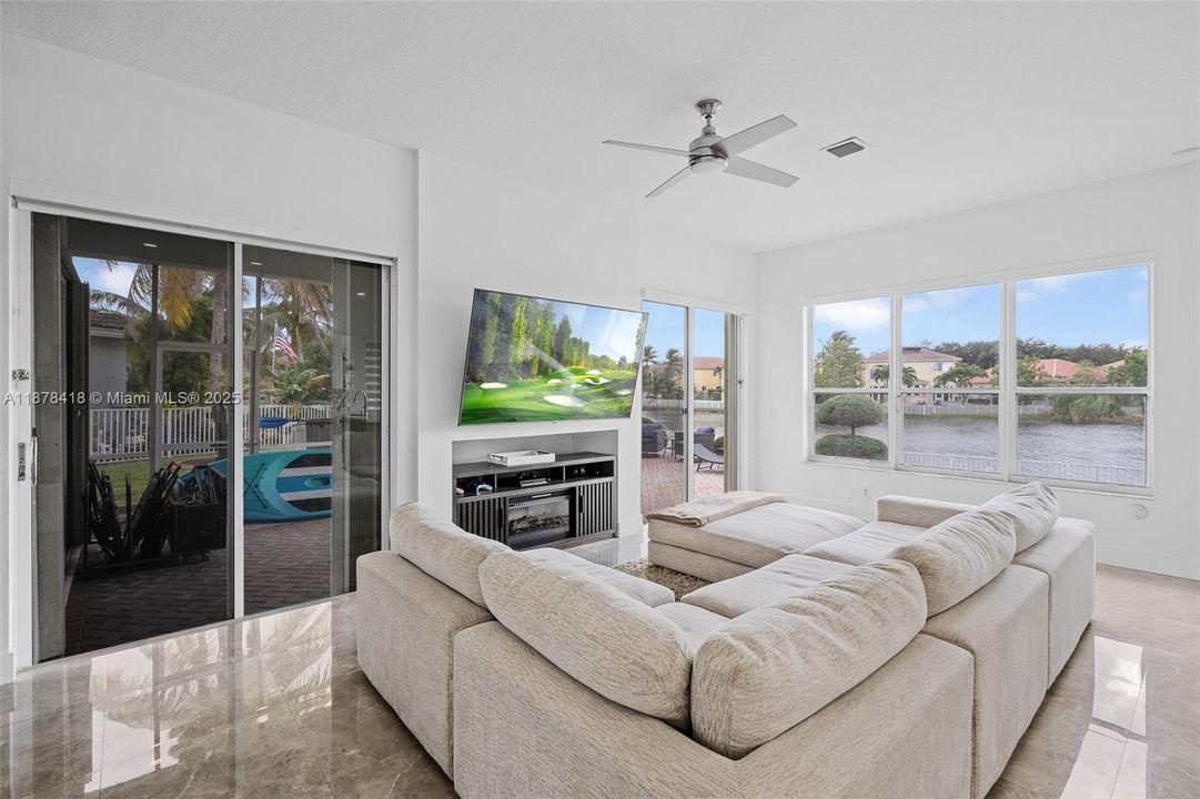 В аренду: $6,500 (4 спален, 3 ванн, 3080 Квадратных фут)