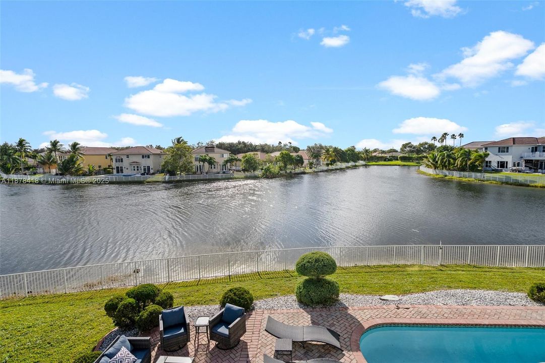 В аренду: $6,500 (4 спален, 3 ванн, 3080 Квадратных фут)