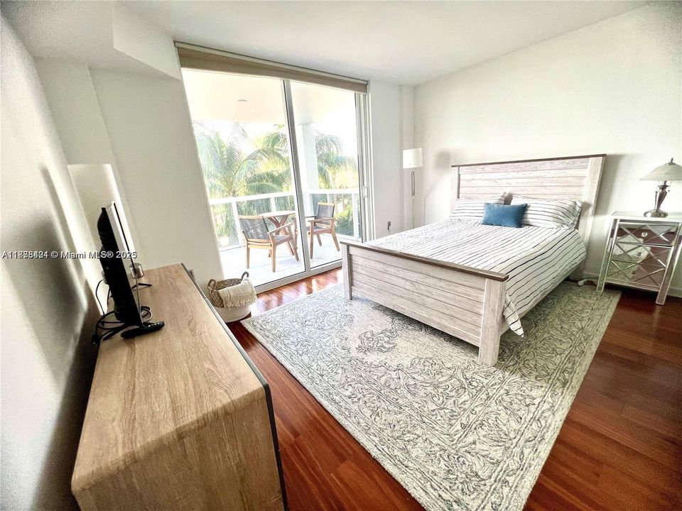 En Venta: $990,000 (2 camas, 2 baños, 1056 Pies cuadrados)