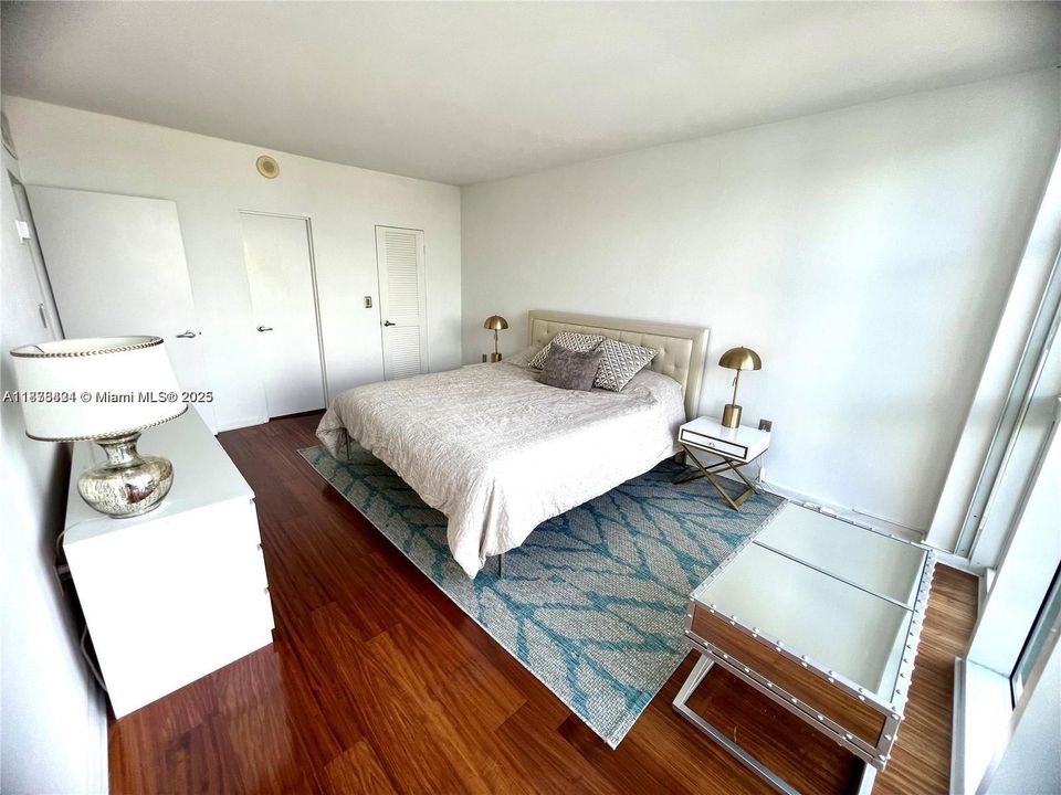 En Venta: $990,000 (2 camas, 2 baños, 1056 Pies cuadrados)