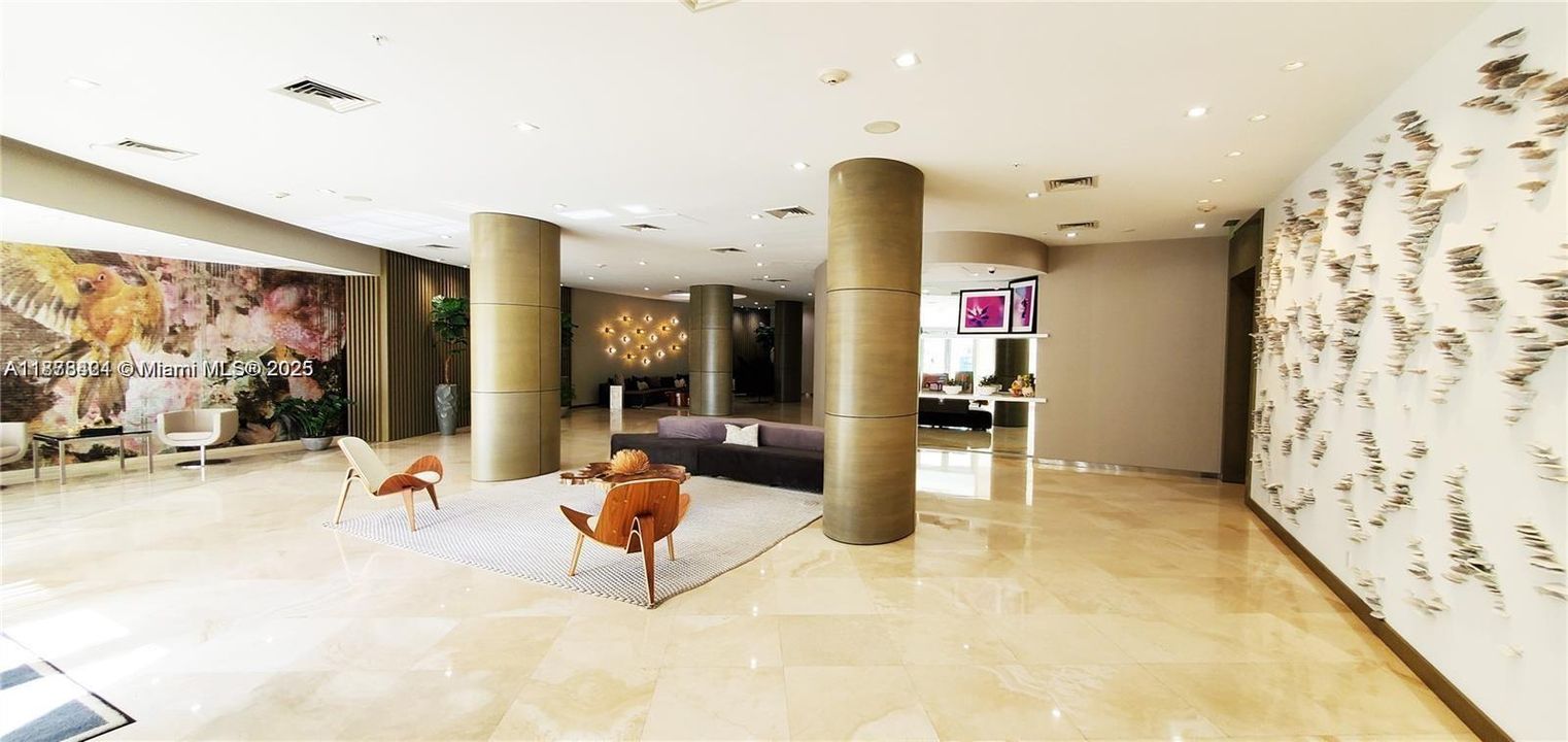 En Venta: $990,000 (2 camas, 2 baños, 1056 Pies cuadrados)