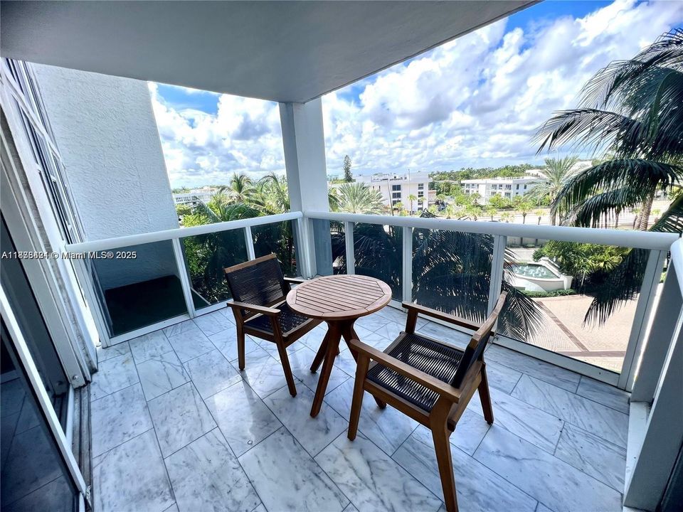 En Venta: $990,000 (2 camas, 2 baños, 1056 Pies cuadrados)