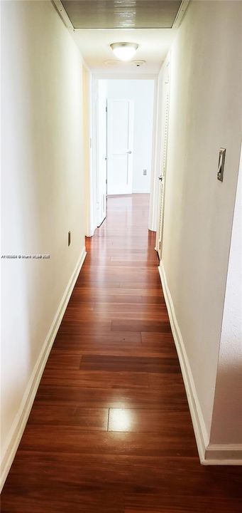 En Venta: $990,000 (2 camas, 2 baños, 1056 Pies cuadrados)