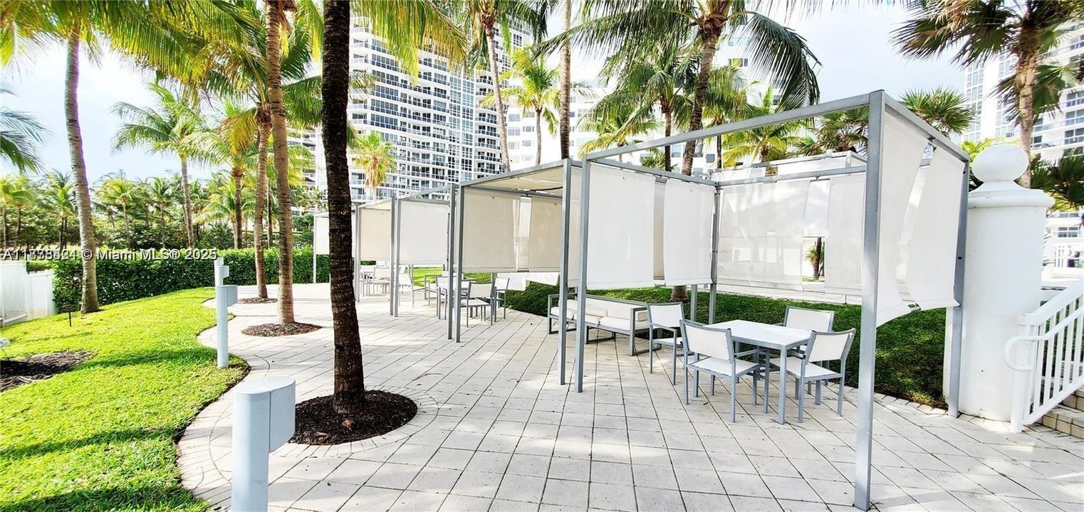 En Venta: $990,000 (2 camas, 2 baños, 1056 Pies cuadrados)