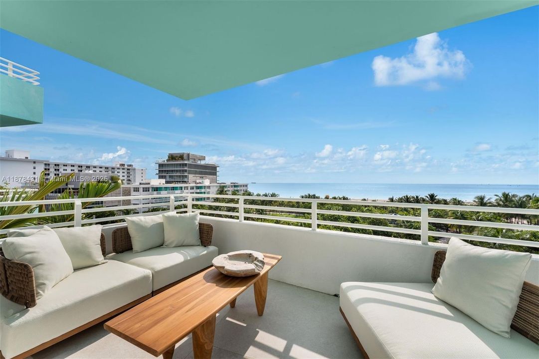 Recently Sold: $5,500,000 (3 beds, 3 baths, 2786 Square Feet)