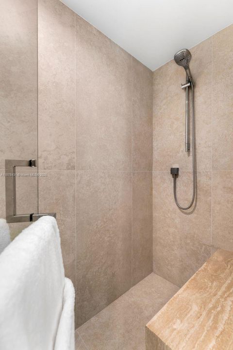 Recently Sold: $5,500,000 (3 beds, 3 baths, 2786 Square Feet)