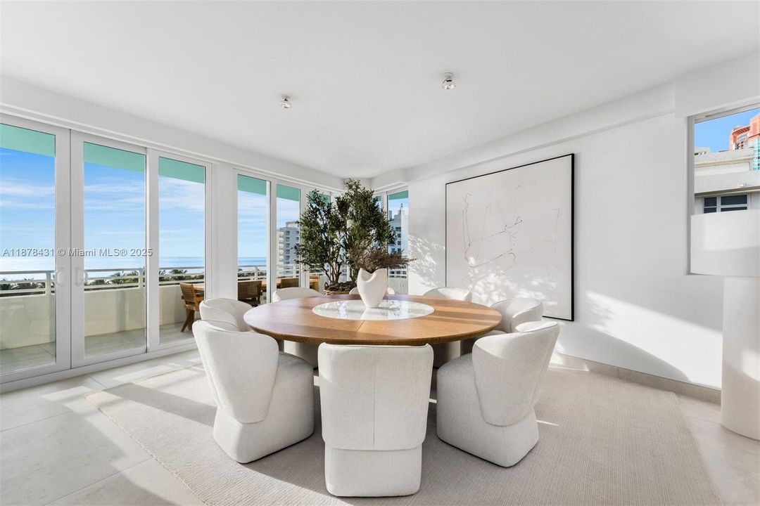 Recently Sold: $5,500,000 (3 beds, 3 baths, 2786 Square Feet)