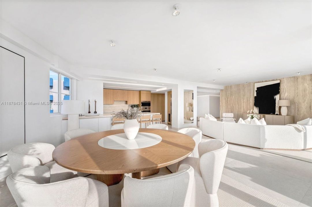 Recently Sold: $5,500,000 (3 beds, 3 baths, 2786 Square Feet)