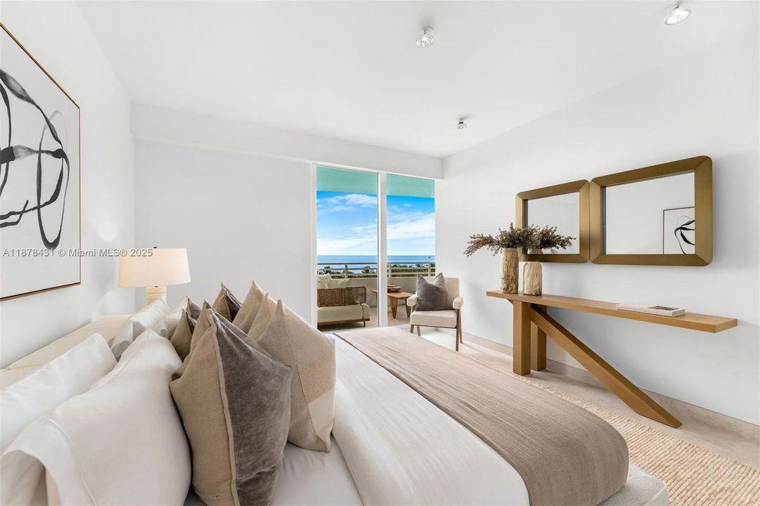 Recently Sold: $5,500,000 (3 beds, 3 baths, 2786 Square Feet)