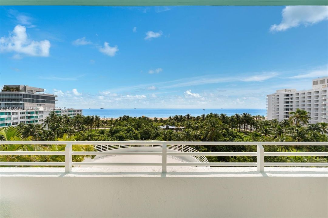 Recently Sold: $5,500,000 (3 beds, 3 baths, 2786 Square Feet)