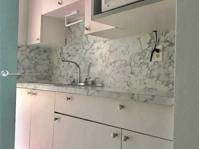 На продажу: $162,000 (0 спален, 1 ванн, 406 Квадратных фут)