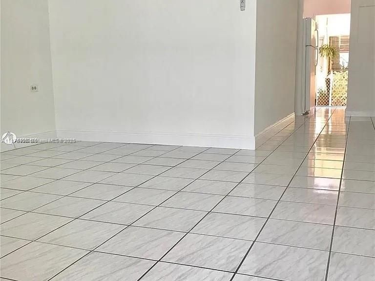 На продажу: $162,000 (0 спален, 1 ванн, 406 Квадратных фут)