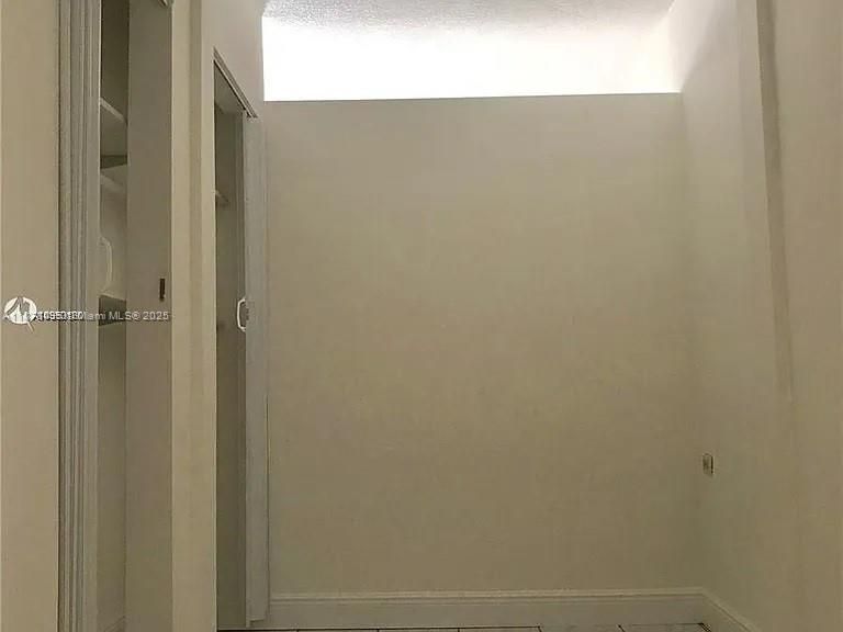 На продажу: $162,000 (0 спален, 1 ванн, 406 Квадратных фут)