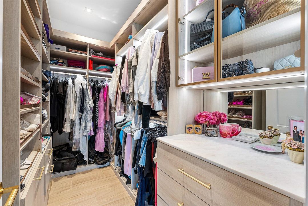 Second Primary Suite closet