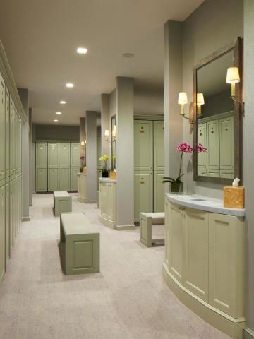 23_Ladies Locker Room 2