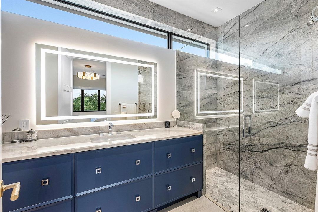 VIP Suite Bath
