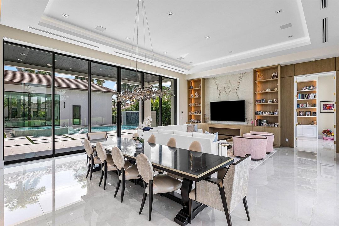 Dining/ Living overlook pool/courtyard