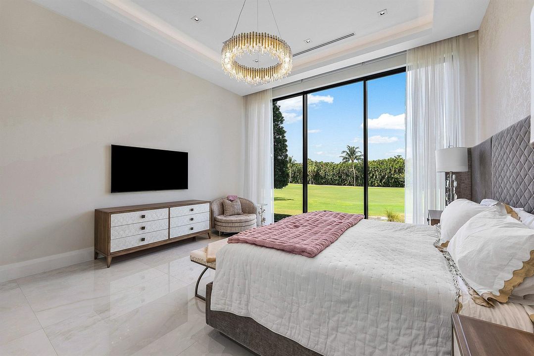 Primary Suite #1