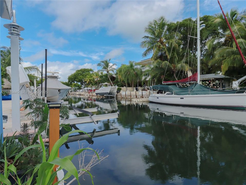 待售: $1,695,000 (3 贝兹, 2 浴室, 2364 平方英尺)