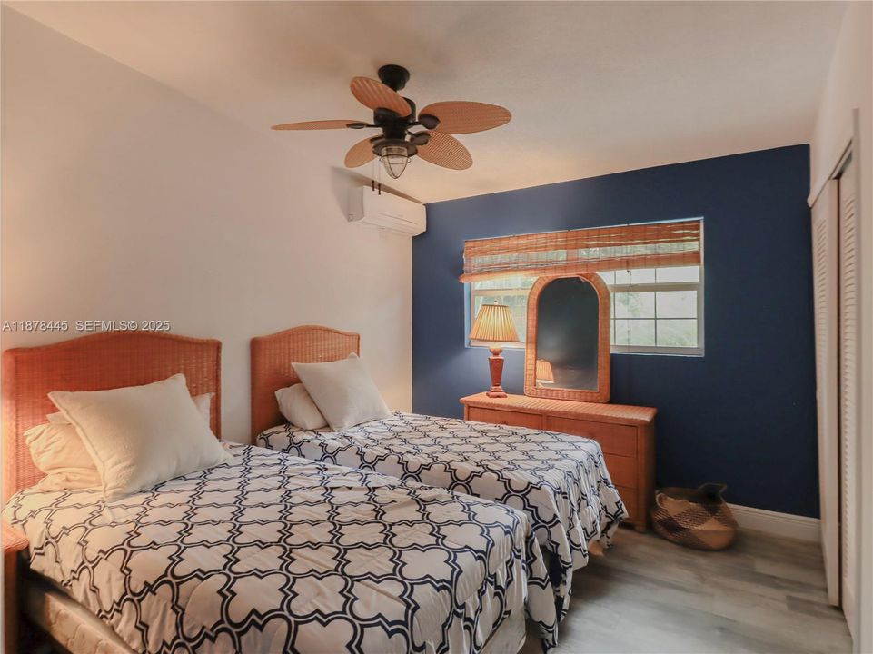 待售: $1,695,000 (3 贝兹, 2 浴室, 2364 平方英尺)