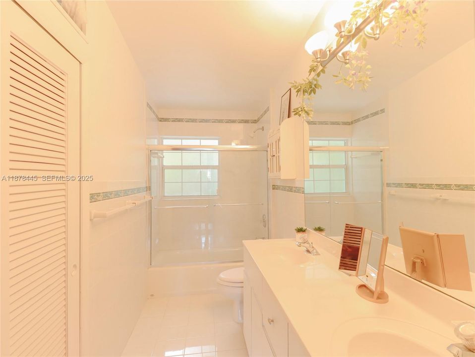 待售: $1,695,000 (3 贝兹, 2 浴室, 2364 平方英尺)