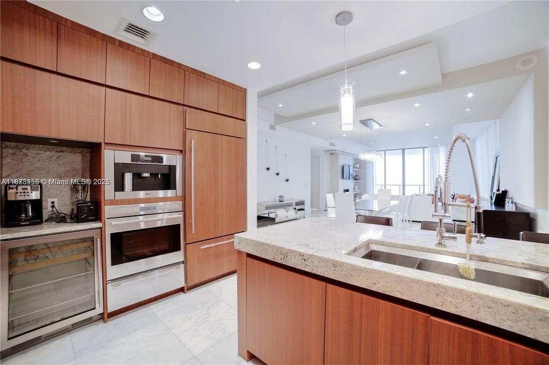 En Renta: $23,000 (2 camas, 2 baños, 1685 Pies cuadrados)