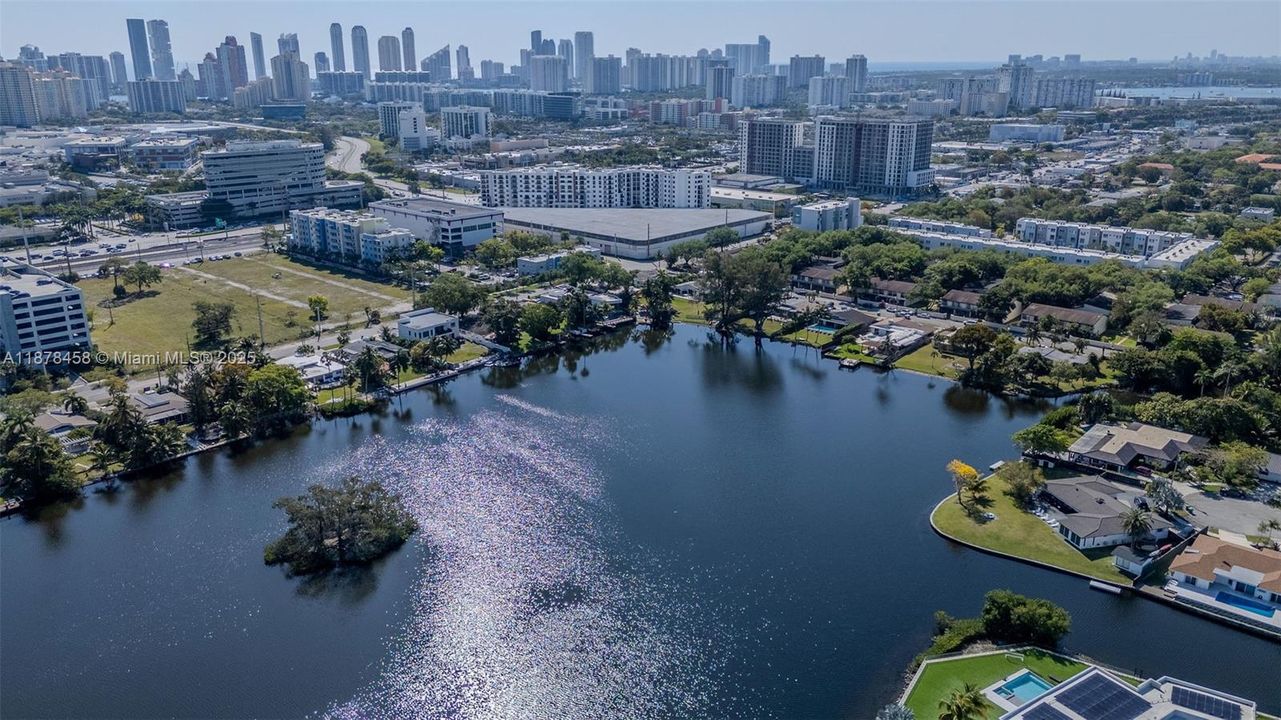 For Sale: $2,490,000 (5 beds, 4 baths, 2759 Square Feet)