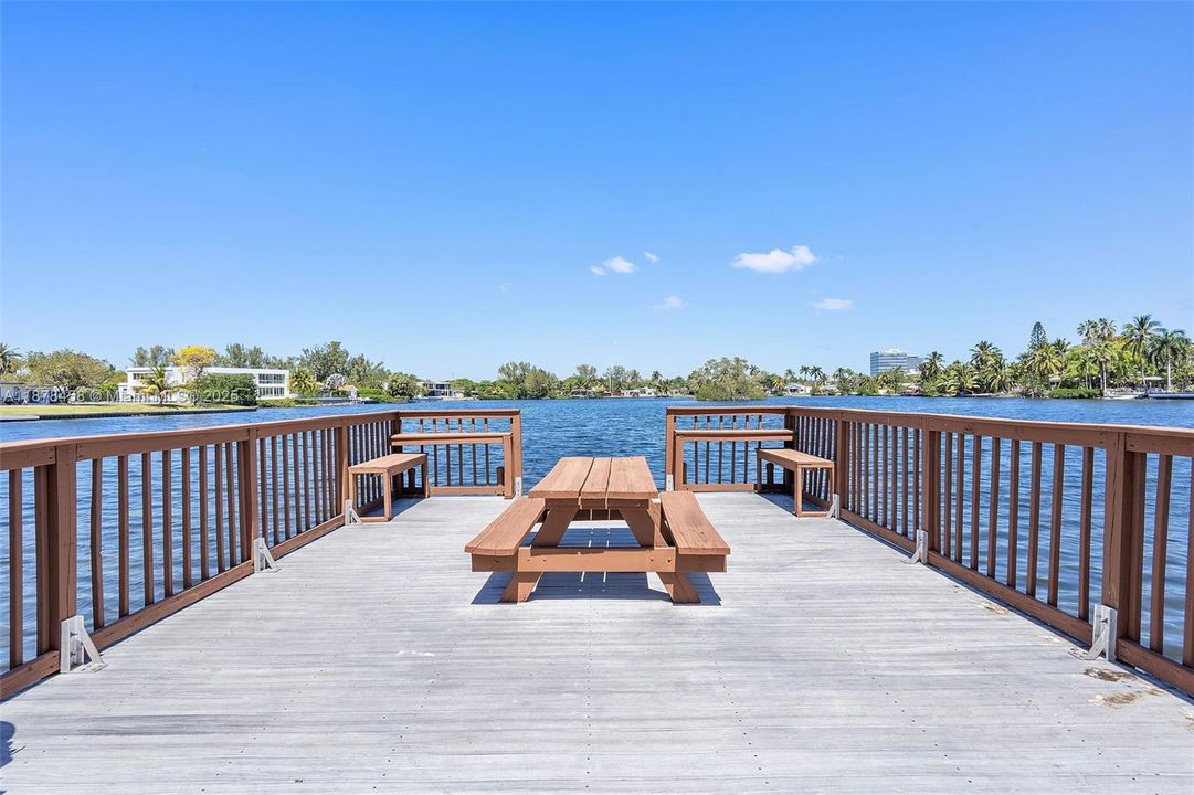 For Sale: $2,490,000 (5 beds, 4 baths, 2759 Square Feet)