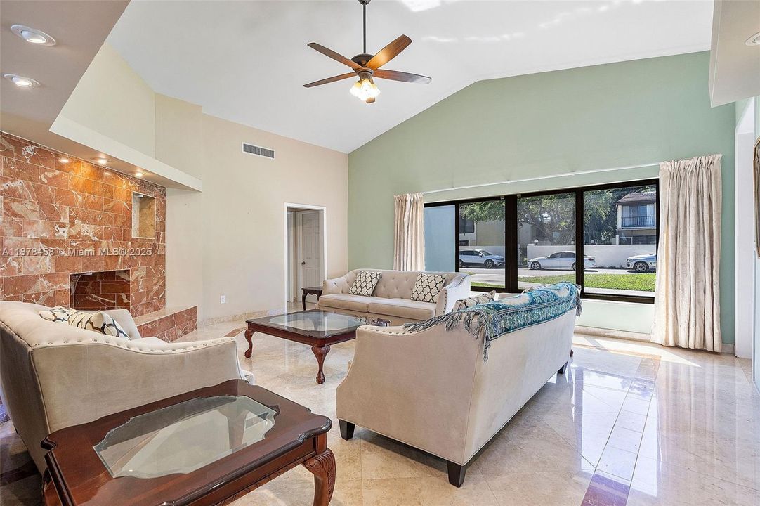 For Sale: $2,490,000 (5 beds, 4 baths, 2759 Square Feet)