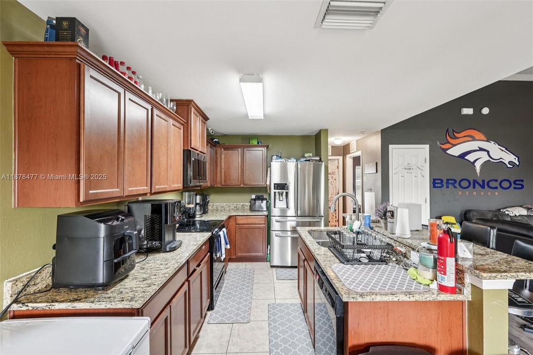 En Venta: $275,000 (3 camas, 2 baños, 0 Pies cuadrados)