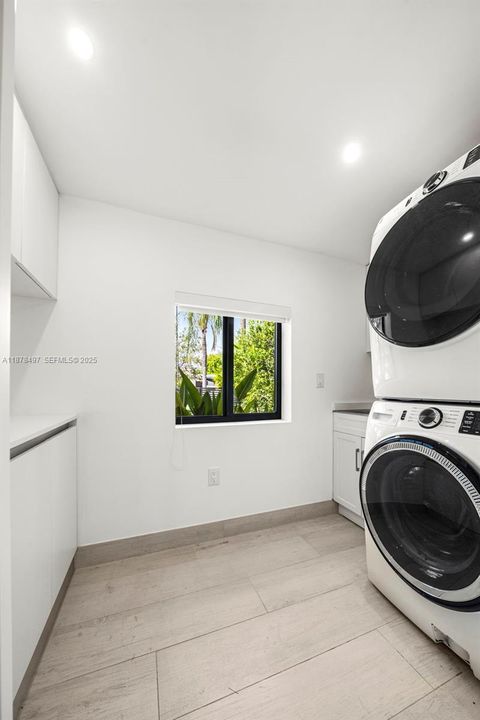 For Sale: $4,500,000 (4 beds, 4 baths, 2455 Square Feet)