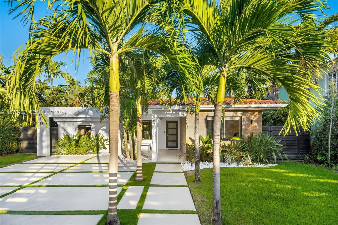 For Sale: $4,500,000 (4 beds, 4 baths, 2455 Square Feet)