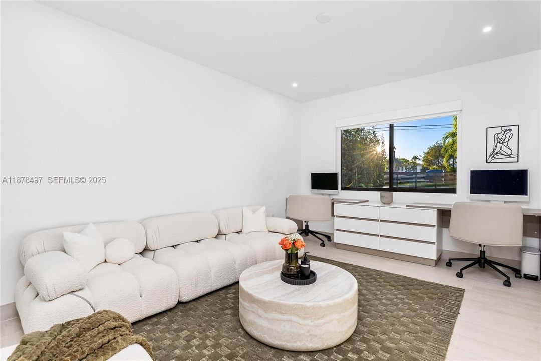 For Sale: $4,500,000 (4 beds, 4 baths, 2455 Square Feet)