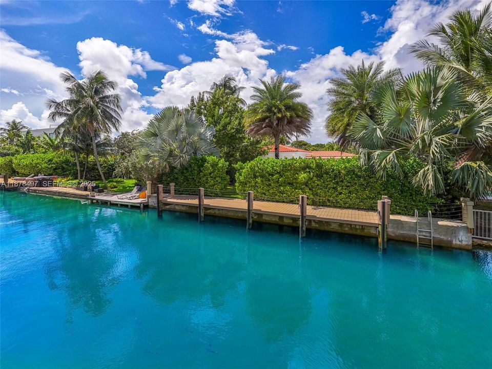 For Sale: $4,500,000 (4 beds, 4 baths, 2455 Square Feet)