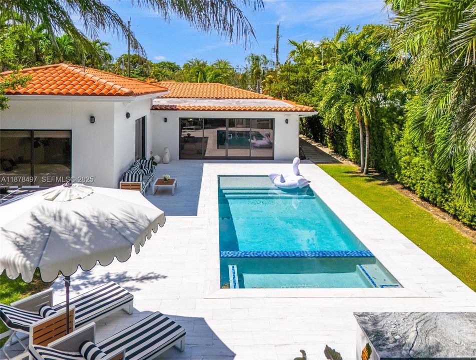 For Sale: $4,500,000 (4 beds, 4 baths, 2455 Square Feet)