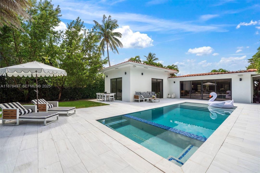 For Sale: $4,500,000 (4 beds, 4 baths, 2455 Square Feet)